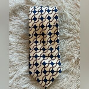 Smithsonian Institute 100% Silk Men’s Neck Tie Baseball Fathers Day